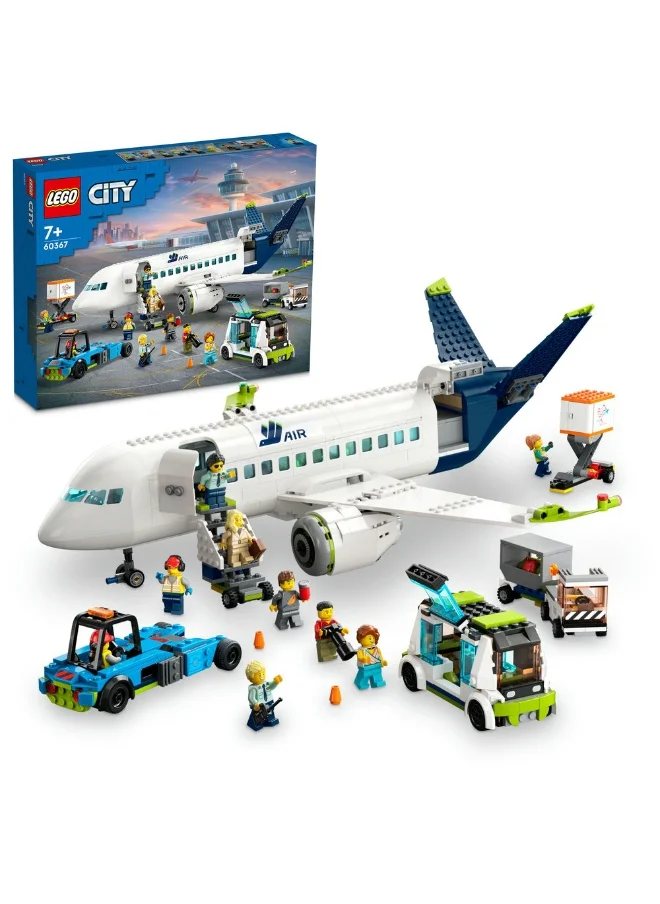 ليغو مجموعة لعبة بناء طائرة المسافرين 60367 من LEGO® City (930 قطعة)