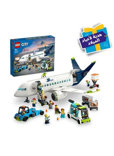 LEGO City Passenger Aeroplane Toy & 4 Airport Vehicles 60367 (Age 7+, 913 Pieces)