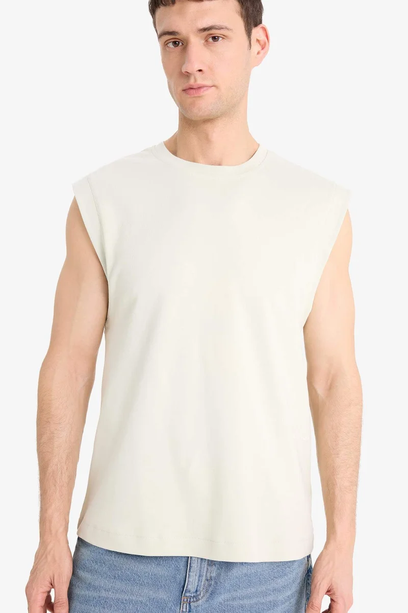 ديفاكتو Boxy Fit Printed Crew Neck Sleeveless Tank Top