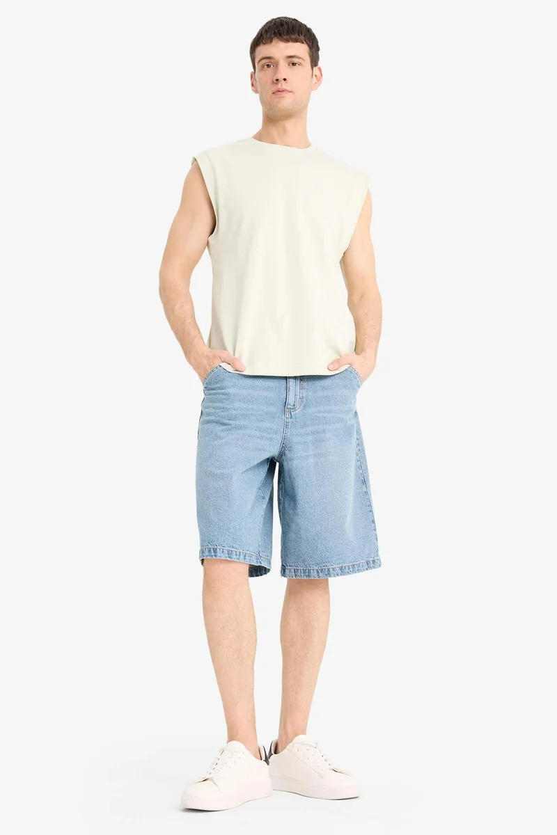 ديفاكتو Boxy Fit Printed Crew Neck Sleeveless Tank Top