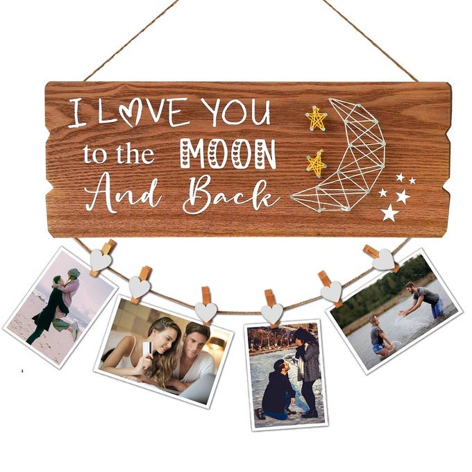 ROMANTIC GIFTS FOR GIRLFRIEND BOYFRIEND COUPLES FIANCE I LOVE YOU TO THE MOON AND BACK PHOTO HOLDER WITH 6 HEART CLIPS 158X60 INCHES