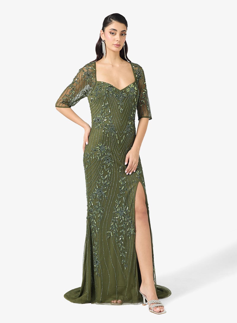 نمشي x فستان مطرز بياقة على شكل قلب - Image 5