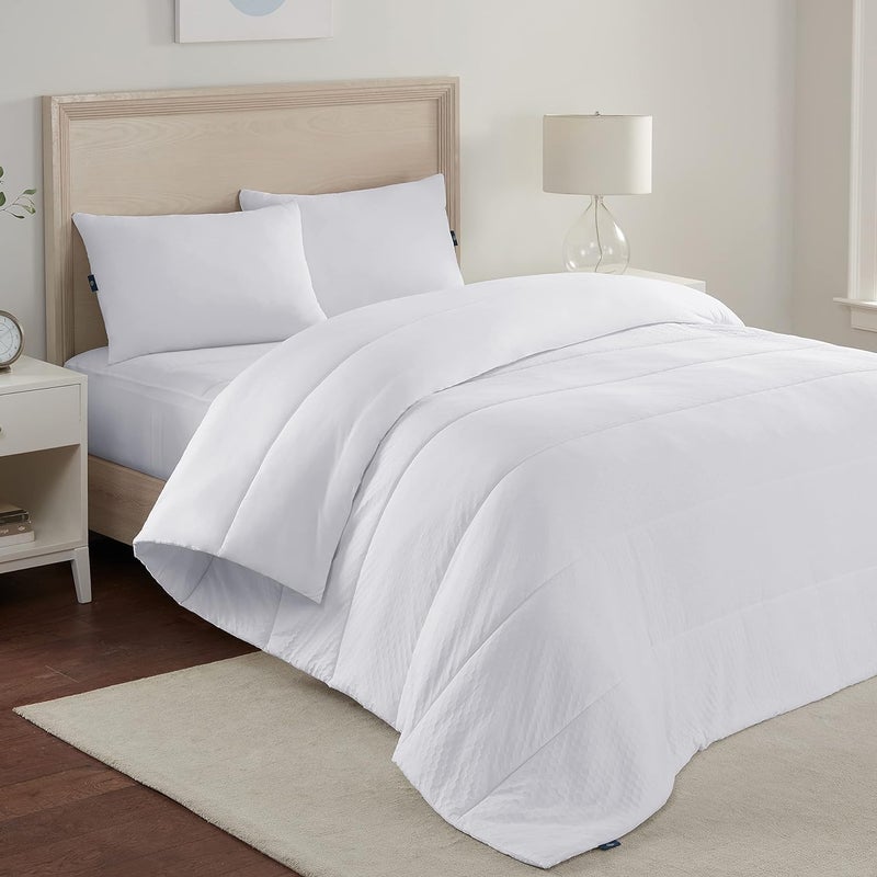 Serta Power Chill Soft Cooling Down Alternative Comforter, Lightweight Full/Queen Comforter, Duvet Insert with 4 Corner Tabs, All Season Bedding, White - Image 1