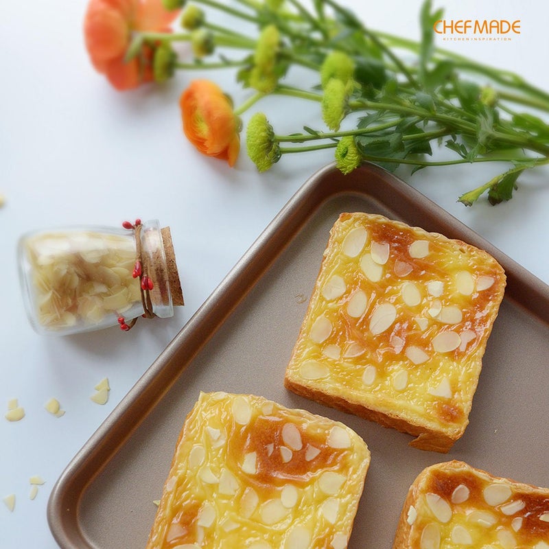 CHEFMADE Cookie Sheet Pan, 12-Inch One-Handed Gripping Non-Stick Rimless Bakeware for Oven Baking 11.4" x 12.8"x 0.6" (Champagne Gold) - Image 3