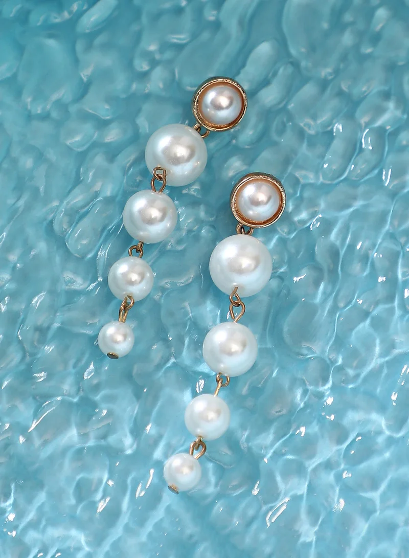 سوهي أقراط نسائية متدلية لؤلؤ أبيض مقاس واحد من خليط معدني بلؤلؤ صناعي بإغلاق ضاغط للمناسبات الكاجوال والسهرة