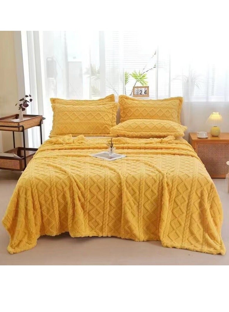 3-Piece Luxury Plush Bedding Set – Ultra-Soft Geometric Blanket (200×230cm) with 2 Pillow Covers (50×75cm) –  Winter Bedspread  - Image 1