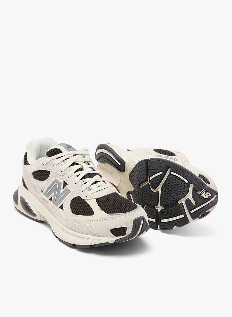 نيو بالانس أحذية رياضية ٢٠١٠ - Image 3