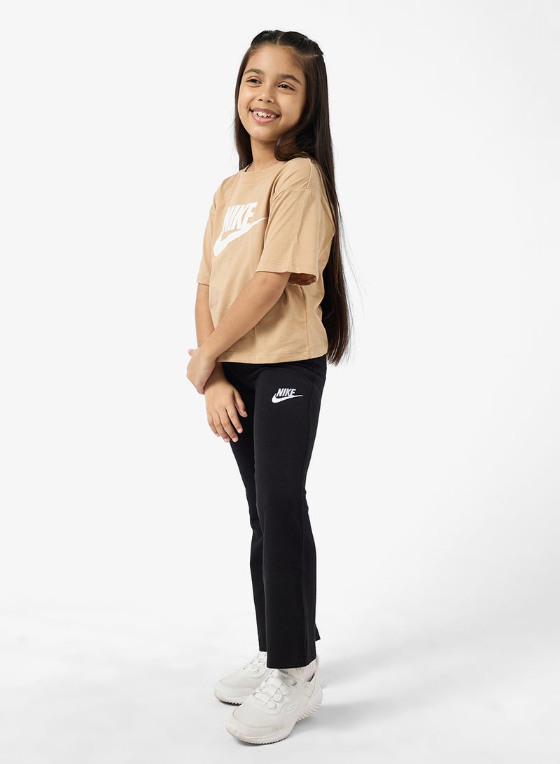 نايكي ليجنز بناتي بقصة واسعة - Image 1