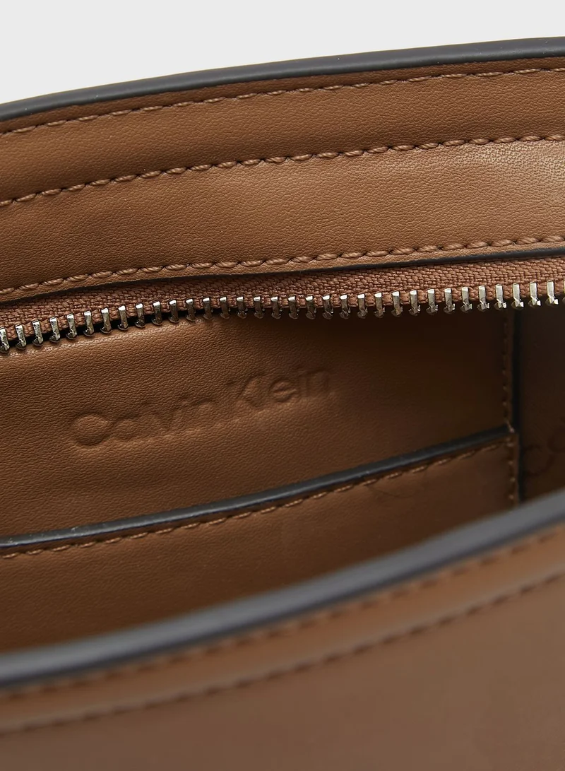 CALVIN KLEIN Minimal Hardware Crossbody
