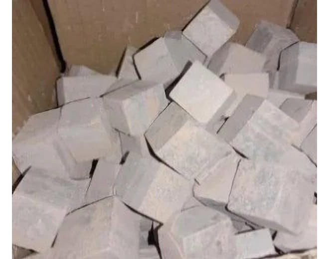 Brightify Natural Black Slate Cubes 1kg Pack | Solid Shale Stone Chalk Blocks in Cube Shape for Writing, Educational Use, Craft Work, and Display (40 Sticks)