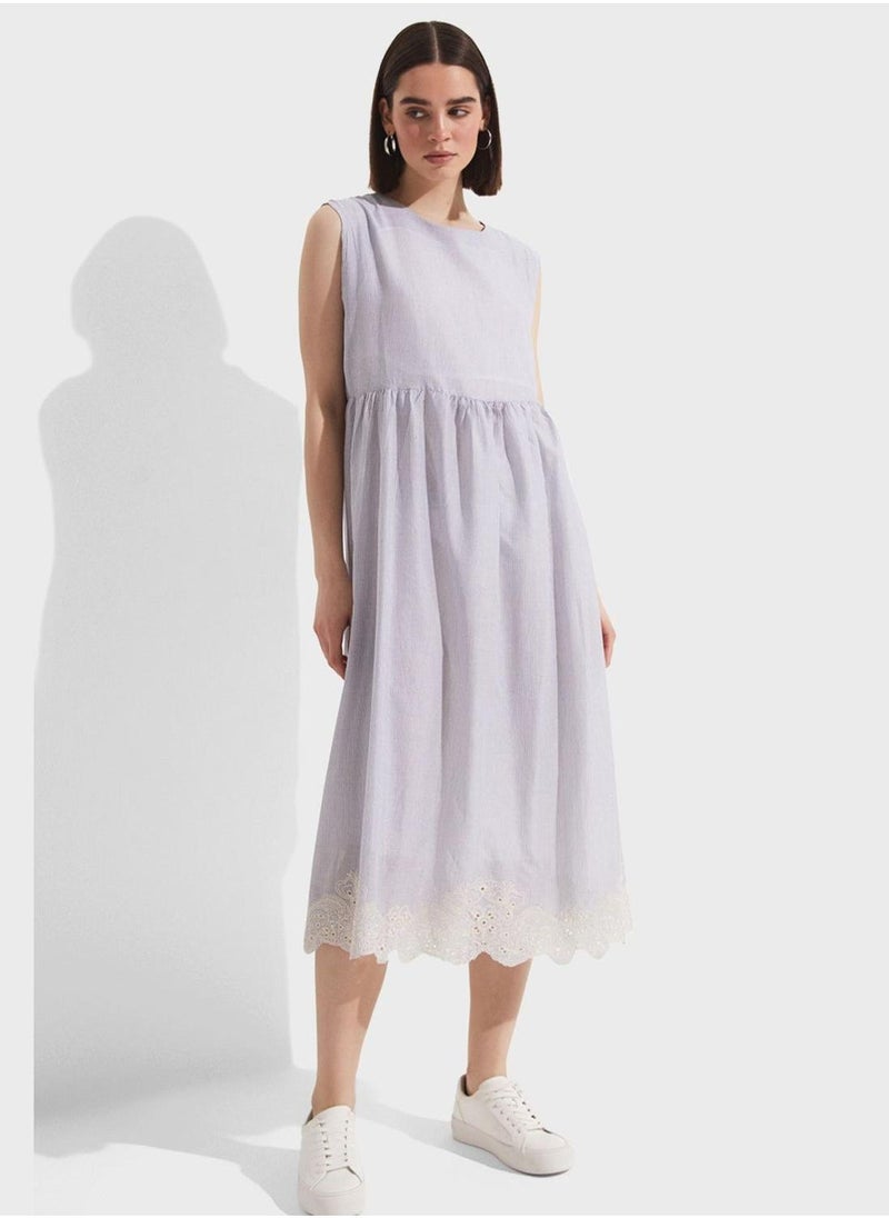 جون فستان ميدي بتطريز دانتيل - Image 1