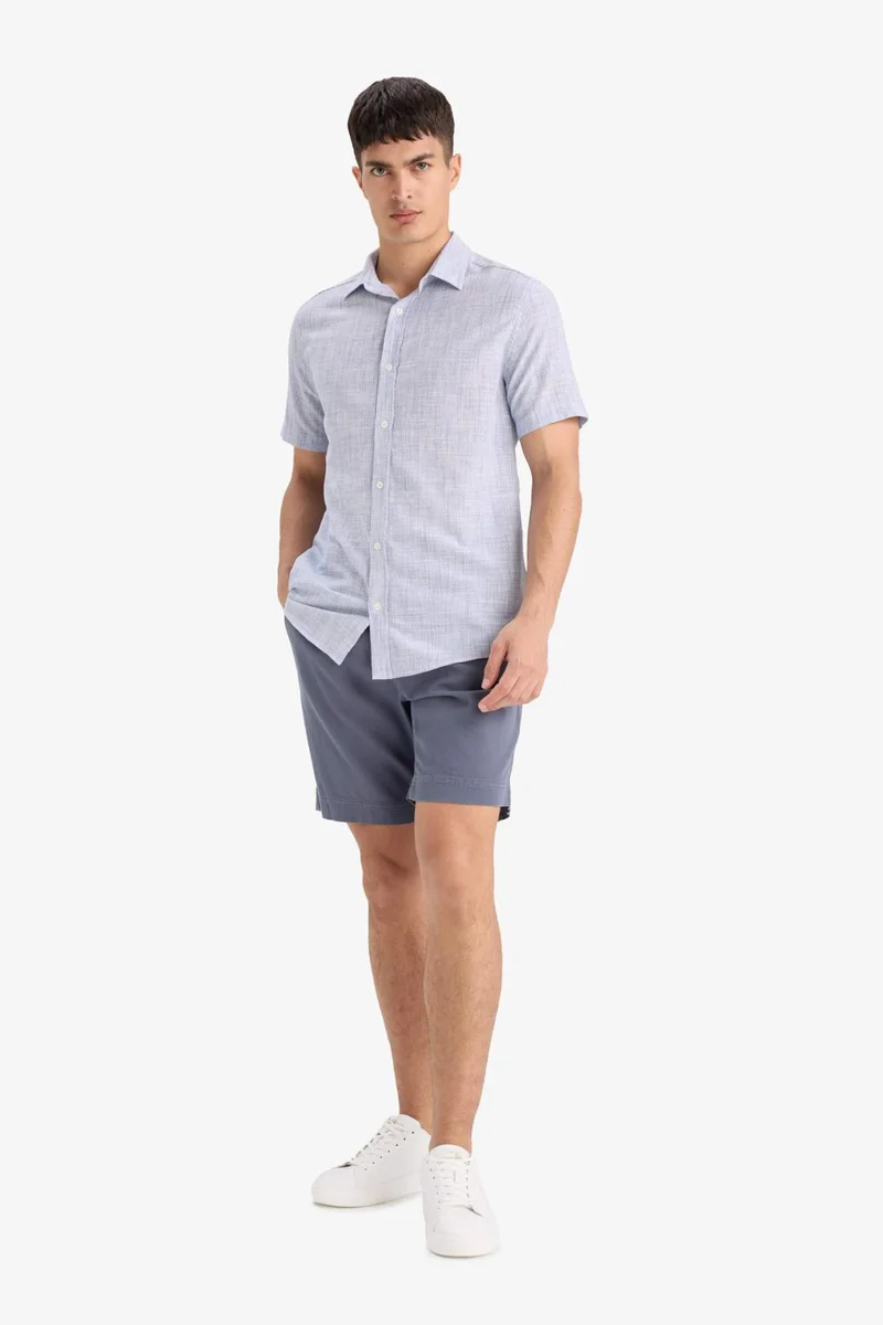 ديفاكتو Regular Fit Textured Shorts