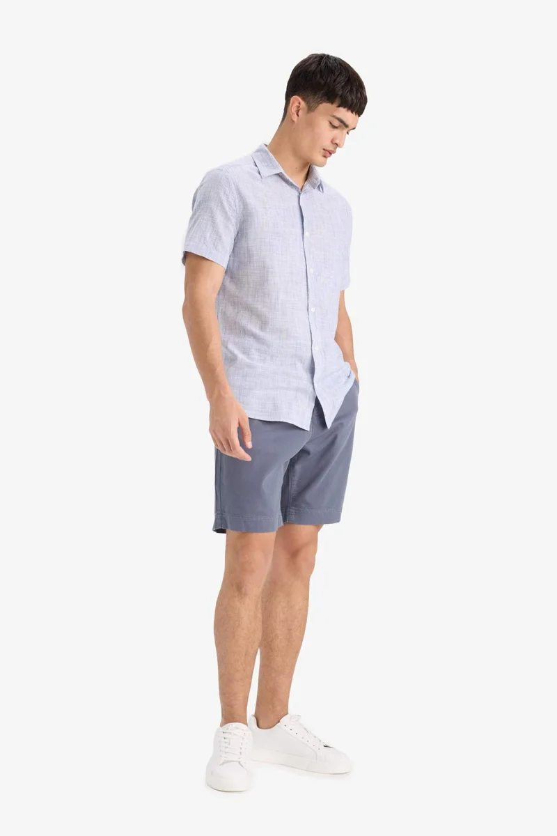 ديفاكتو Regular Fit Textured Shorts