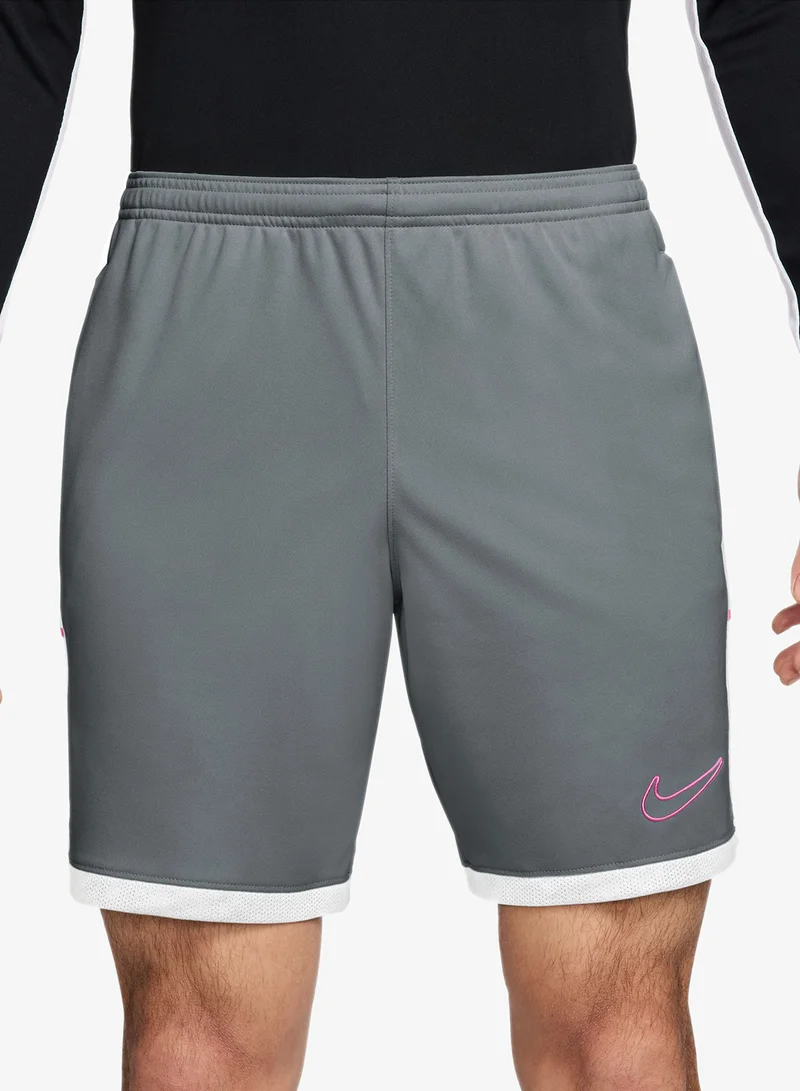 نايكي شورت دراي فيت أكاديمي