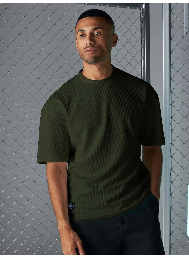 مانياك تيشيرت رجالي مقاس كبير بياقة دائرية وأكمام 3/4 من القطن المخلوط بلون زيتوني - Image 1
