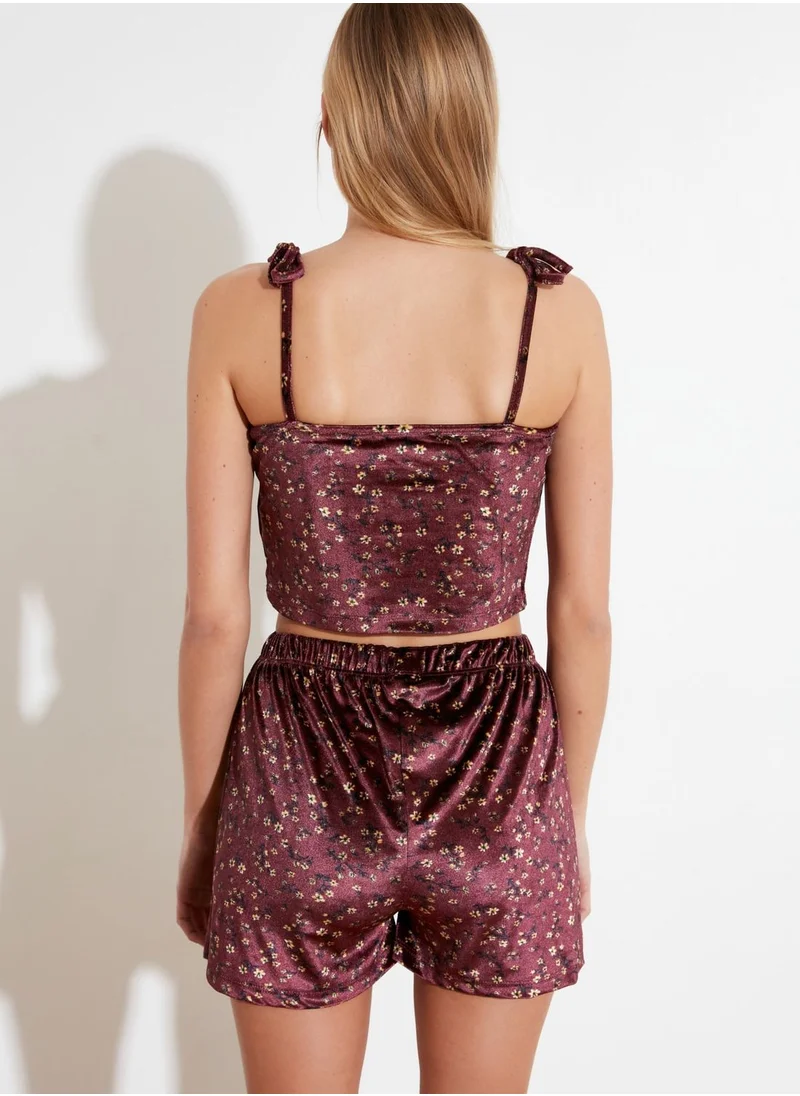 trendyol Valvet Crop Top & Shorts Set