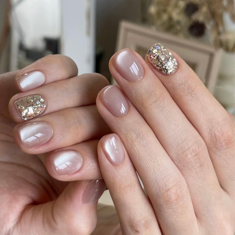 MAYCHAO 15ML Crystal Glassy Nude Cat Eye Gel Nail Polish 1Pc Silk Nude Cat Eye Gel Polish Soak off Holographic Magnetic Nail Polish for Nail Art Manicure Salon DIY at Home, 0.5 OZ - Image 3