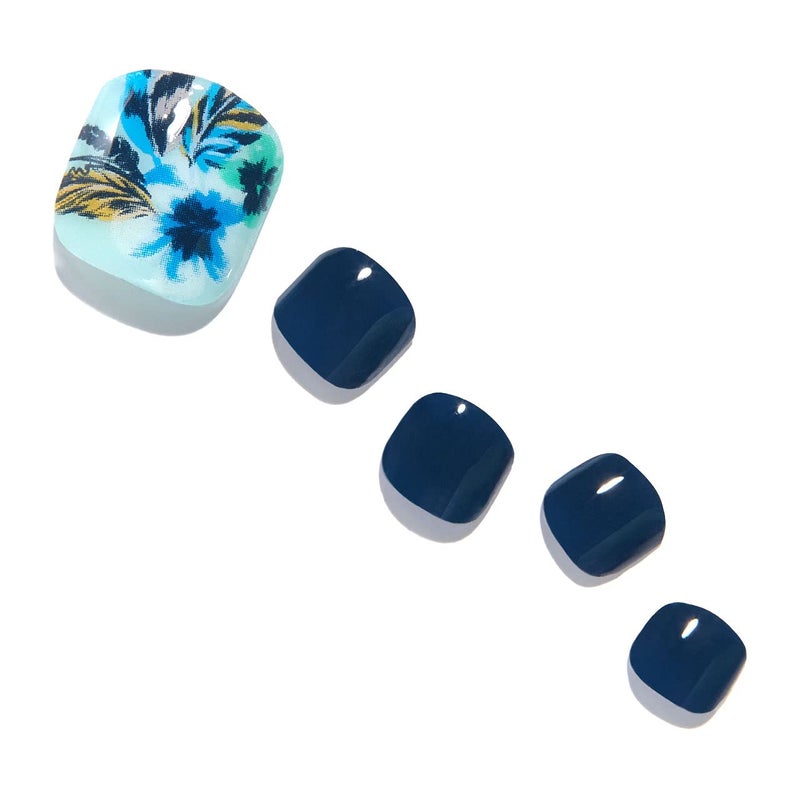 DASHING DIVA DASHING DIVA GLOSS Day to Night Short Square Shaped Press On Nails Long Lasting Stick On Gel Nails Lasts Up to 7 Days Contains 30 Stick On Nails Blue Bandana