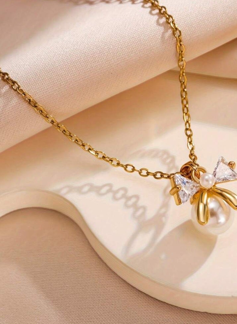 إيكوال سلسال نسائي أنيق مصنوع من الاستانلس ستيل مطلي باللون الذهبي - Image 3