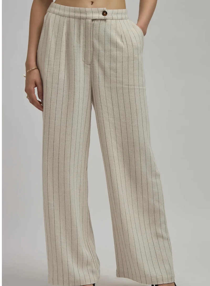 Virgio Virgio Women Striped Straight Fit High-Rise Trousers