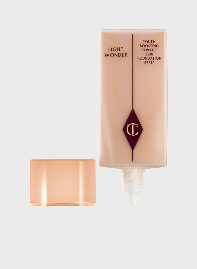 Charlotte Tilbury Light Wonder Foundation - 5 Medium