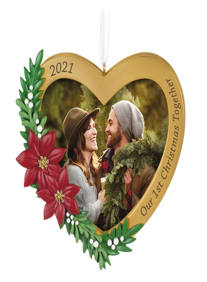 Hallmark Keepsake زينة عيد الميلاد التذكارية من هولمارك، مؤرخة بعام 2021، إطار صور على شكل قلب "أول عيد ميلاد لنا معًا". - Image 1