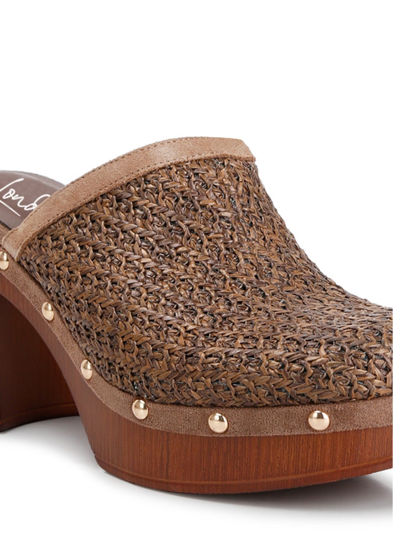 Raffia Platform Clogs in Brown - pzsku/Z849171AAB2671221C113Z/45/_/1740486576/6659d145-fb6a-4fdf-85e1-da3b71a93f5b