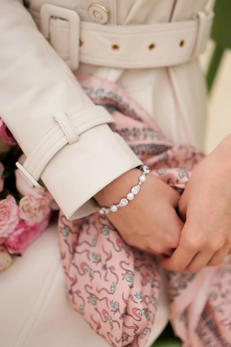 Santinni London Silver Tesoro' Freshwater Pearl and Zircon Crystal Silver Bracelet for Women | Best Price UAE