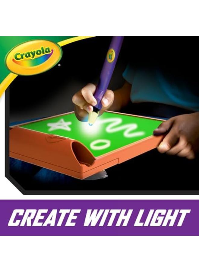 Crayola Travel Glow Art Studio Glow In The Dark Toys Kids Gifts For Girls And Boys Ages 6 7 8 9 - Image 4