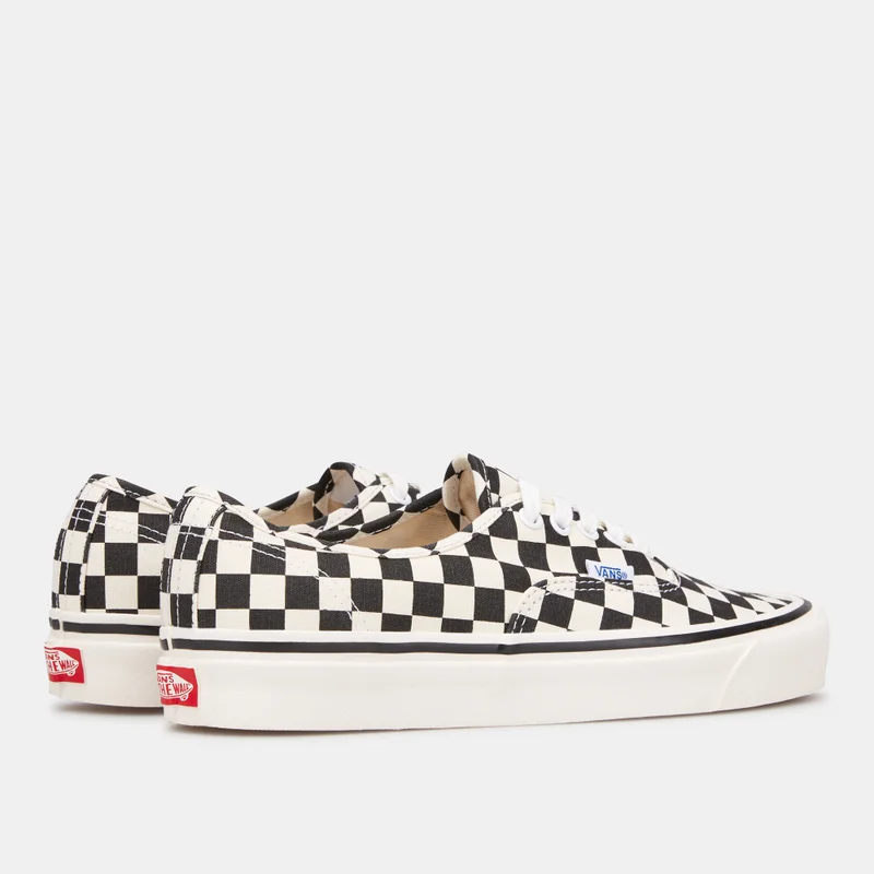 فانز حذاء Authentic 44 DX