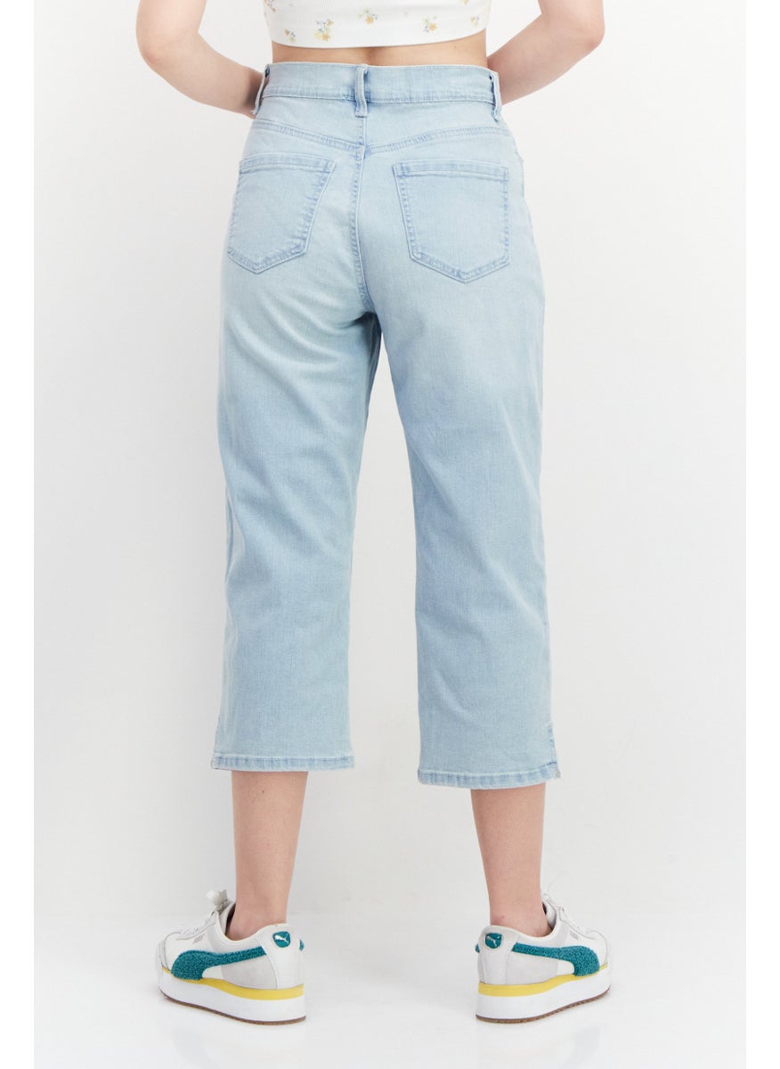 Gloria Vanderbilt - Women Regular Fit Plain Stretchable Capri Jeans, Blue - Image 1