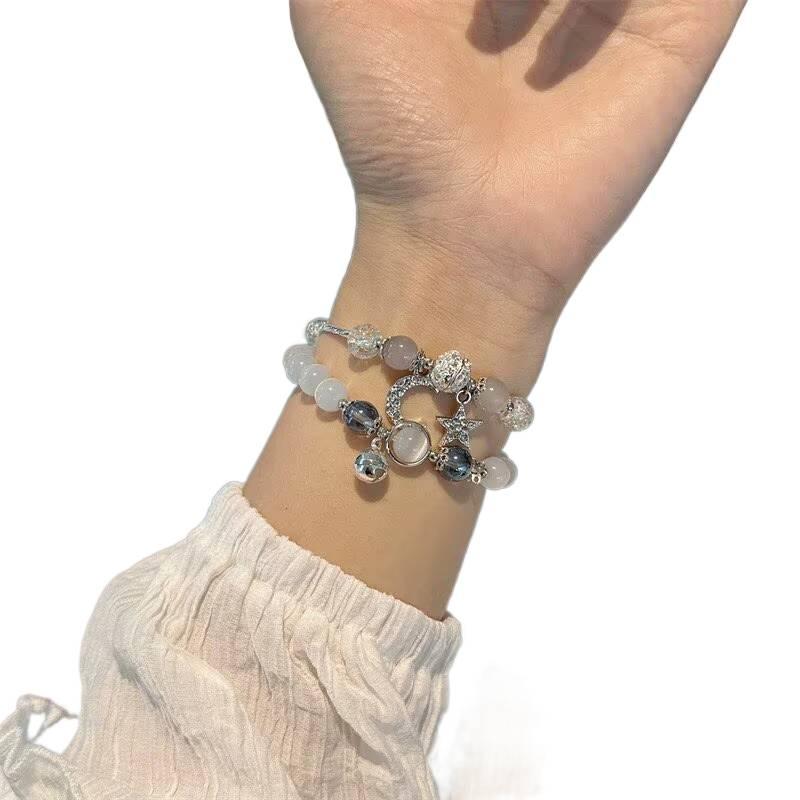 QX سوار ساعة ذكية سوار راتنج متوافق مع Apple Watch بملاءمة قابلة للتعديل وحزام بديل للاستخدام اليومي باللون أسود قابل للتعديل باللون الأسود - Image 2