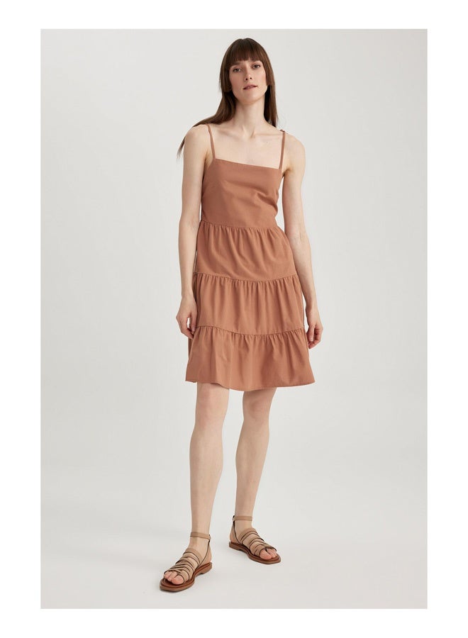 DeFacto Woman Tiered Square Neck Thin Strap Woven Dress - Image 4
