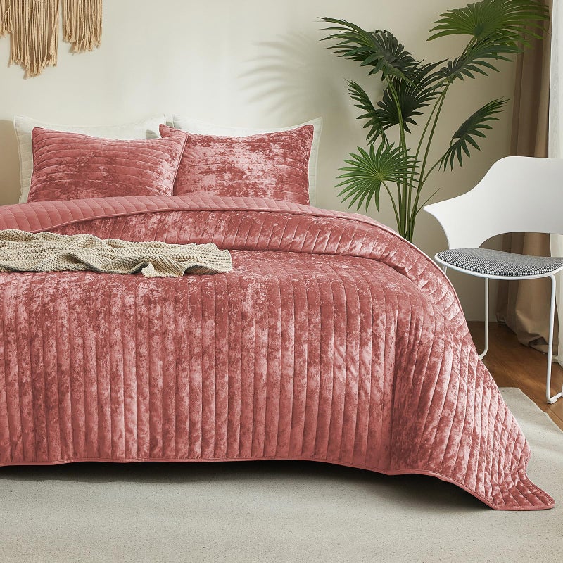 Wondnuga Luxury Soft Velvet Quilt Set Full Queen Size - Lightweight Velvet Bedding Set for All Season, Oversized Bedspread Coverlet Comforter Set with 2 Pillow Shams, Pink, Striped - Image 1