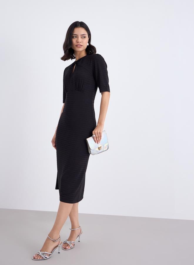 ستايلي فستان ميدي ضيق بأكمام قصيرة وتصميم خاص - Image 2