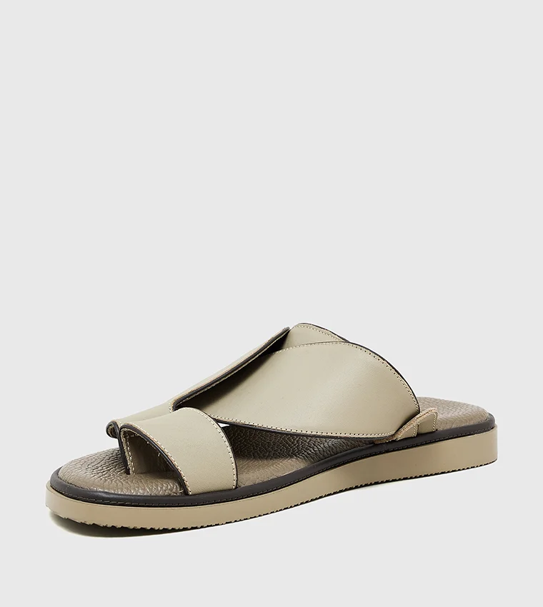 ستيف مادن Ev311 Sand Arabic Sandals