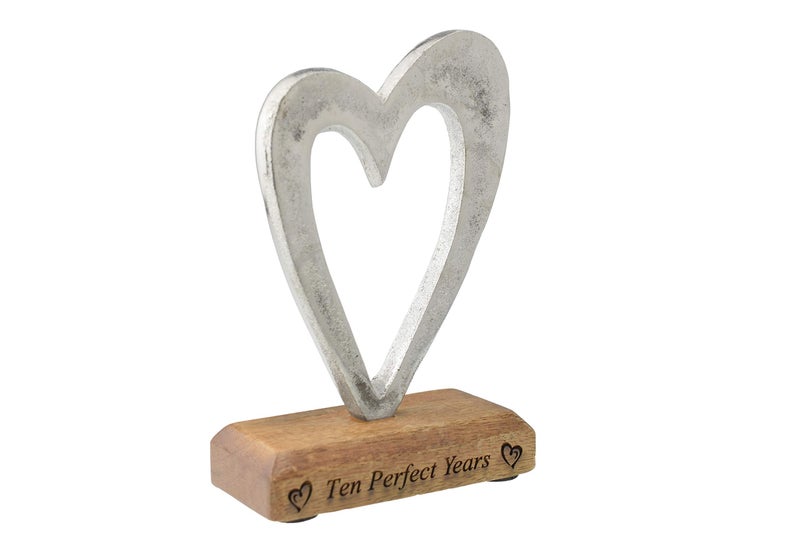 Anniversary Gifts Ten Perfect Years 10th Anniversary Rustic Metal Heart Decoration  Free Standing Aluminium  Wooden Decoration hssperf10