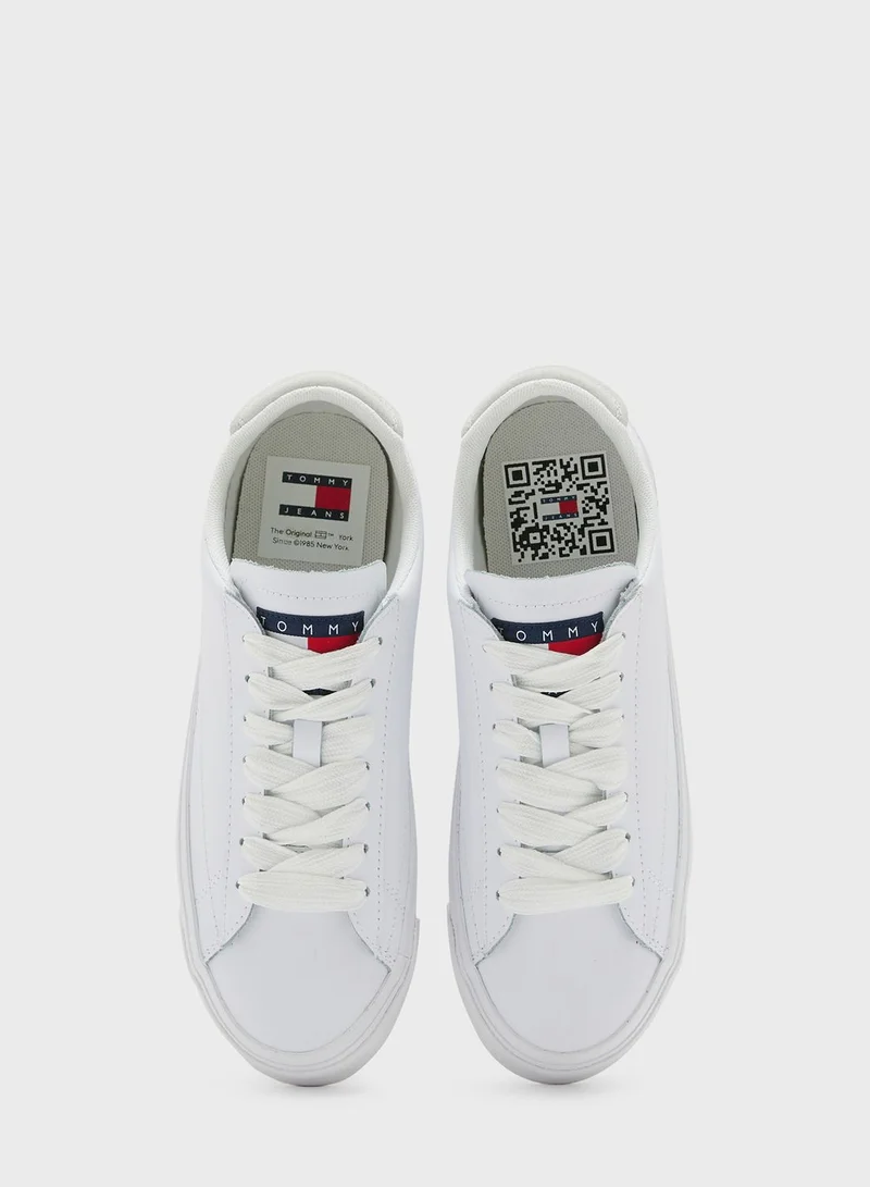 TOMMY JEANS Vulc Flatform Low Top Sneakers