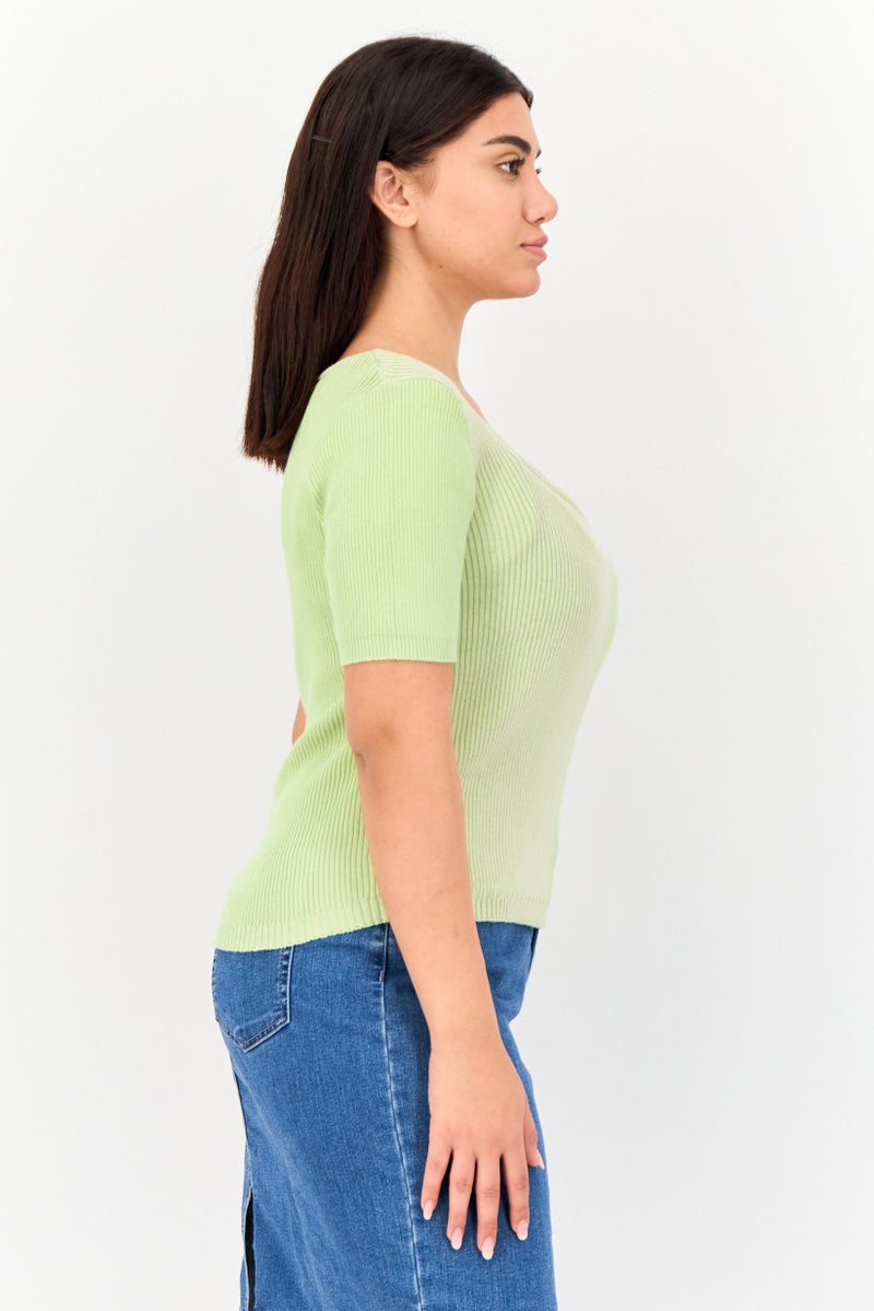 ONLY تي شيرت قصير بنقشة مربعة للنساء، أخضر فاتح - Image 2