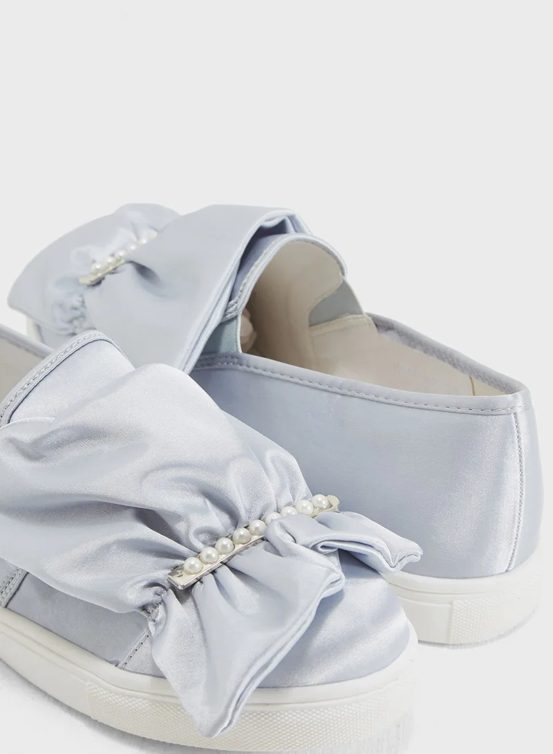 LOST INK Summer Ruffle Pearl Plimsoll