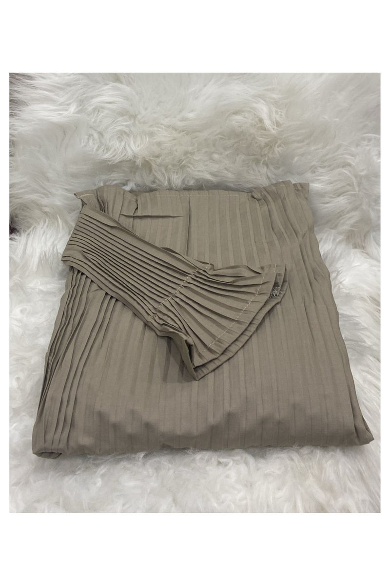 Prayer sheet with attached scarf in a soft and cool design to give you comfort 