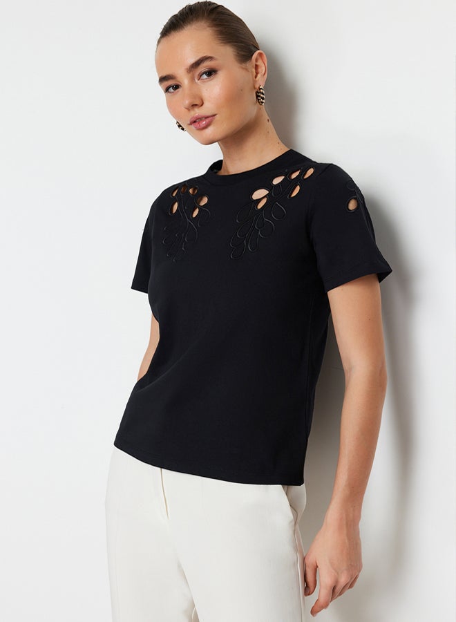 trendyol Black Embroidered Basic/Regular Pattern Knitted T-Shirt - Image 3