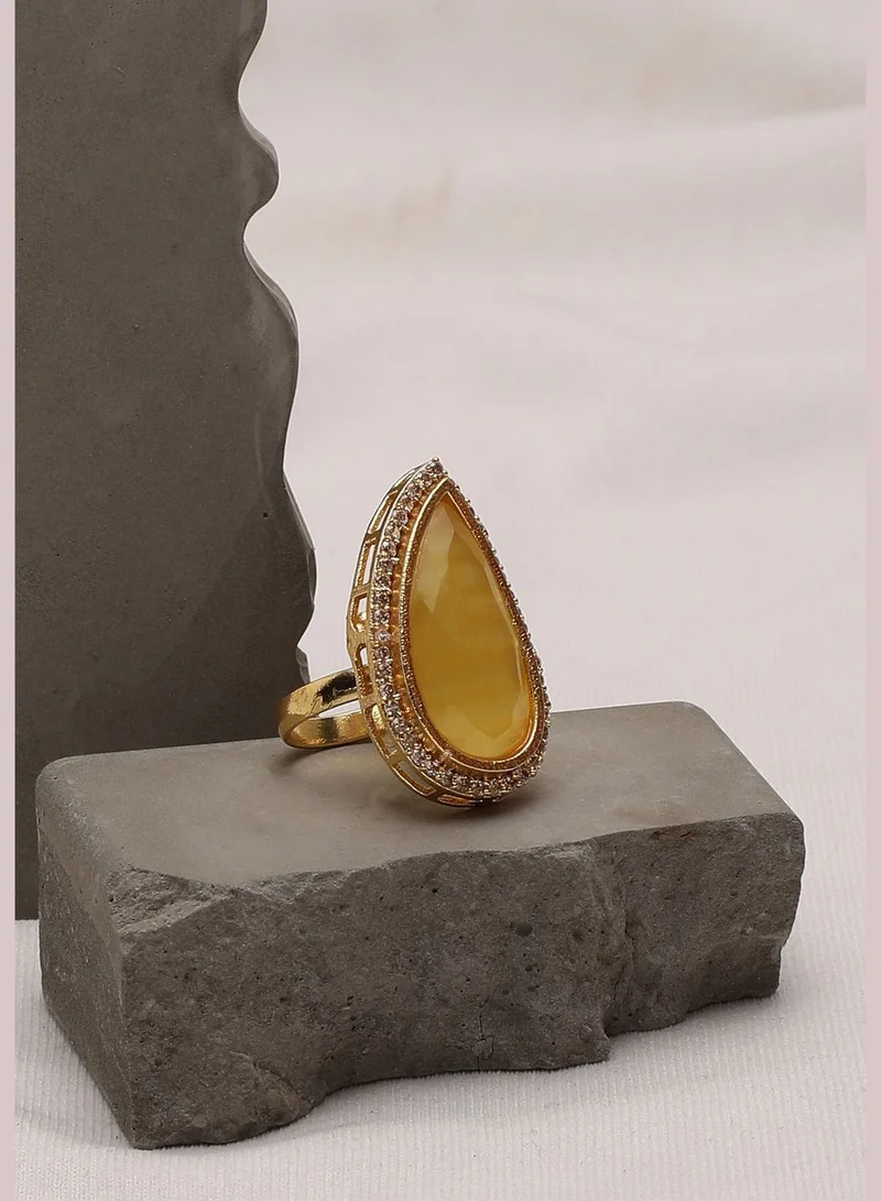 SOHI Gold Plated Designer Stone Ring