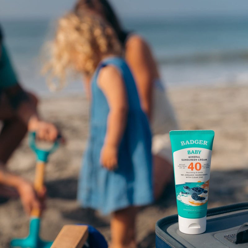 Badger كريم واقي شمس معدني للأطفال من بادجر SPF 40، واقي شمس عضوي للأطفال مع أكسيد الزنك، طيف واسع، آمن للشعاب المرجانية، مقاوم للماء، مختبر من قبل أطباء الأطفال، واقي شمس للأطفال ذوي البشرة الحساسة، 2.9 أونصة سائلة - Image 4