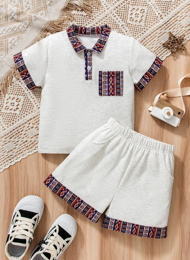 تايك تو طقم منسق من شورت وتيشيرت بولو بتفاصيل متباينة