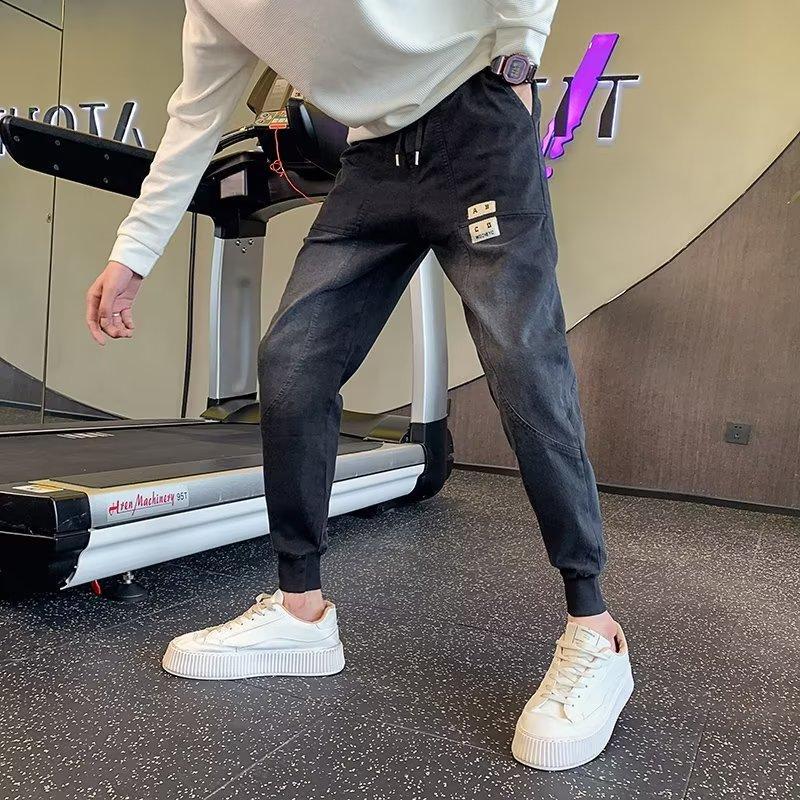 Unisex Classic Denim Jeans Loose Fit Daily Outdoor Wear - Image 4