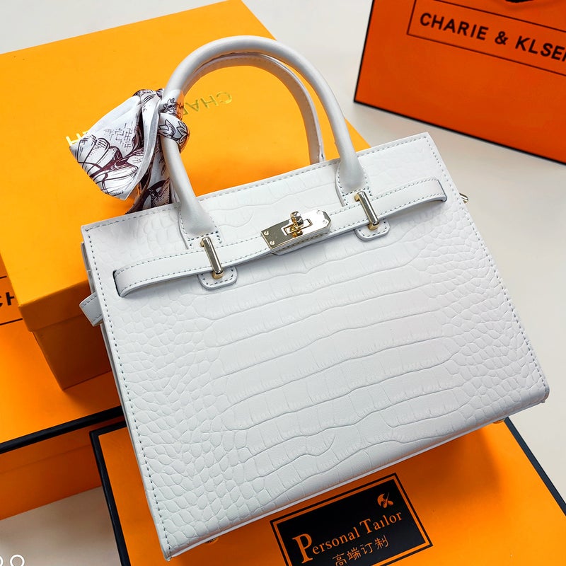 728 Crocodile Pattern White - Image 1