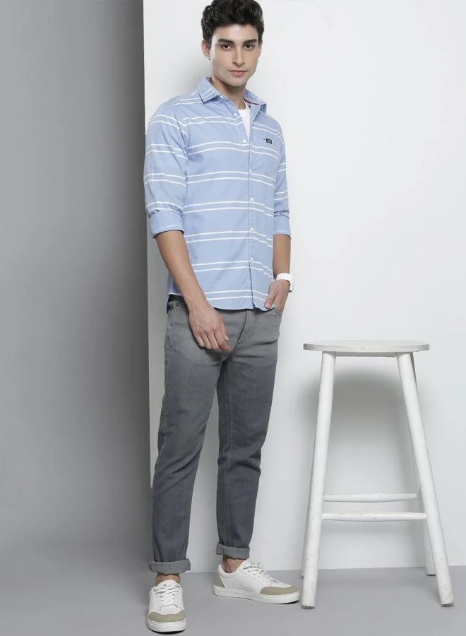 شركة المرآب الهندية Men Slim Fit Striped Full Sleeves Spread Collar Casual Shirt