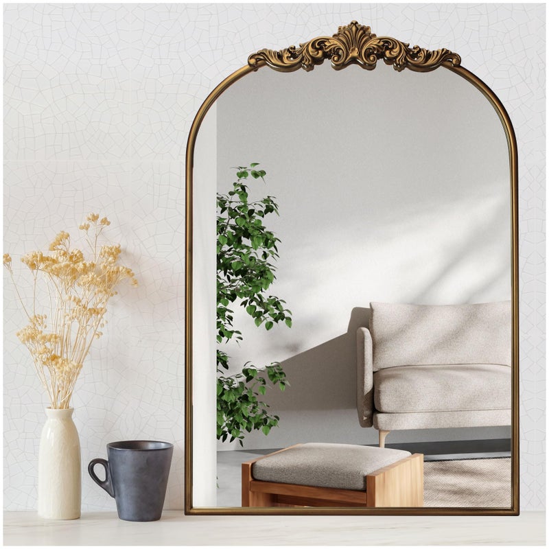 Wemily مرآة ويملي المزخرفة على طراز الباروك العتيق - 24"X36" مرآة قوسية من النحاس الأصفر العتيق بإطار معدني كامل - مثالية للمدخل، المدفأة، غرفة المعيشة، الممر، أو ديكور الحمام - Image 1