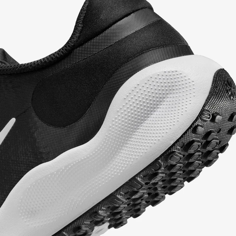 Nike Kids' Revolution 7 Running Shoes